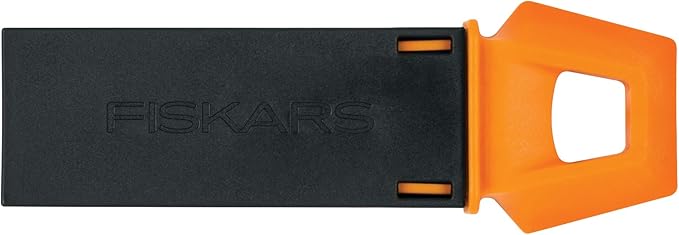 Fiskars Pro CarbonMax 3/4" Utility Knife Blades, Replacement Blades made with Carbon Steel, 20-Pack