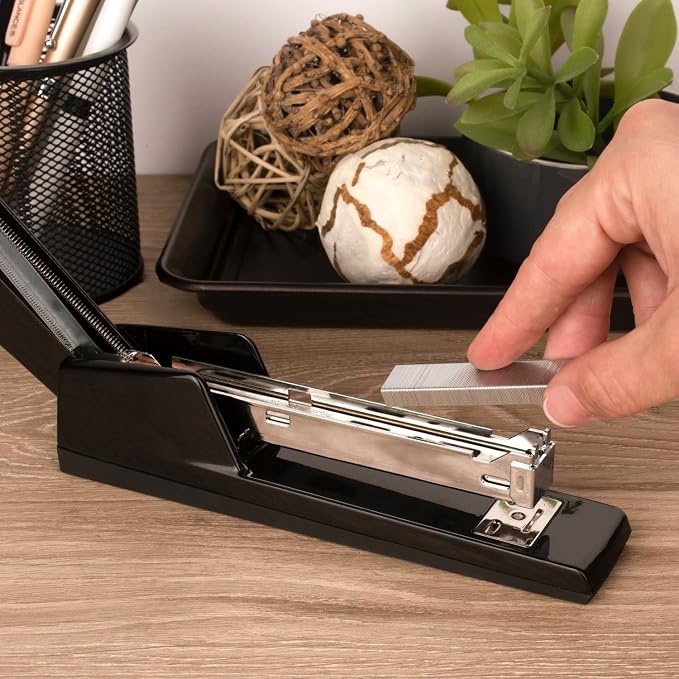 Swingline 747 Classic Stapler, 30 Sheet Capacity, Jam Free, Metal, Black (74701)"