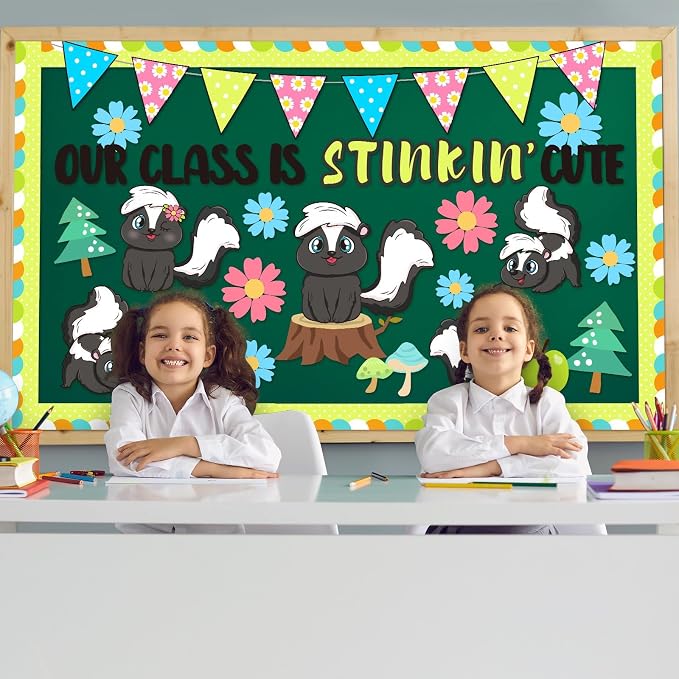 Skunk Bulletin Board Set Animal Themed Classroom Welcome Bulletin Board Decorations Woodland Forest Flower Cutouts Classroom Decoration for Back to School Office Home Chalkboard Decor Wall Door