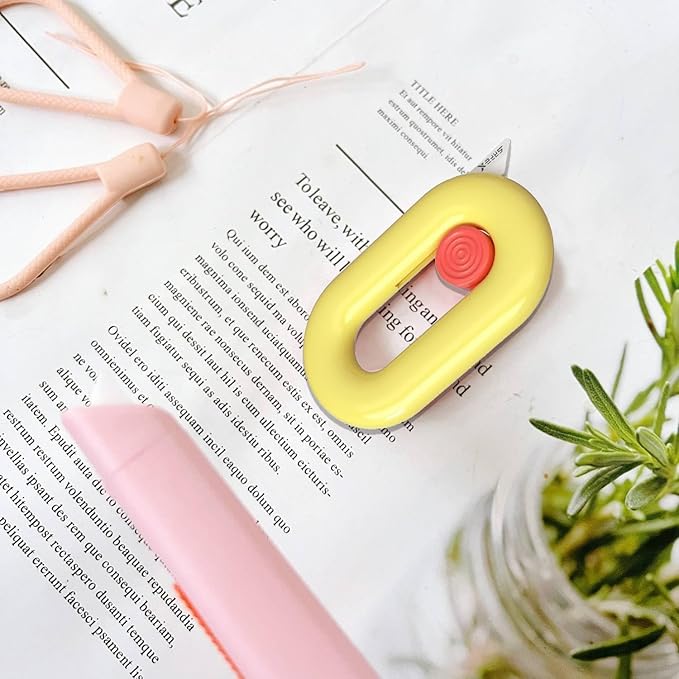 Ceramic Box Cutter, Box Cutter Retractable, Pink, Mini, keychain, Safety, Cute, Magnetic Package Opener, Box Opener Cutter for Daily Online Shopping/Kitchen/Office/Beauty Gift Unpacking
