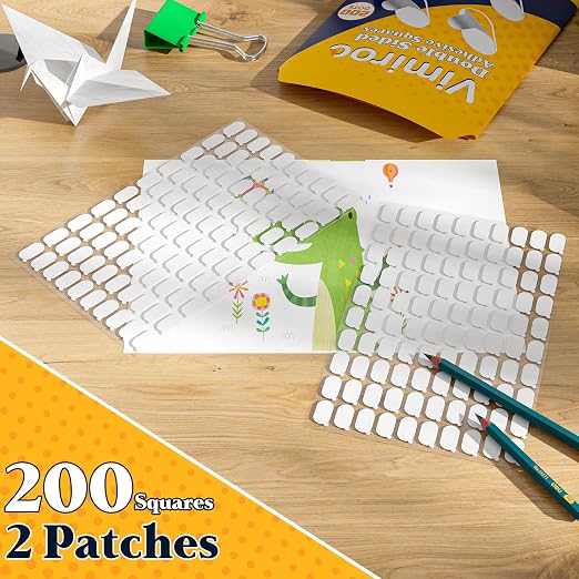 200Pcs Double Sided Sticky Dot Stickers Removable Round Putty Clear Sticky Tack No Trace Sticky Putty Waterproof Small Stickers for Festival Decoration