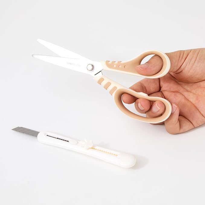 Yellow 7 Inch purpose scissors kit with Box Cutter Retractable Crafts scissors with Ultra Sharp Blades and Comfort Grip Handles, Cute Box Cutters for Office Home,Arts Crafts Cartons Cardboard Paper
