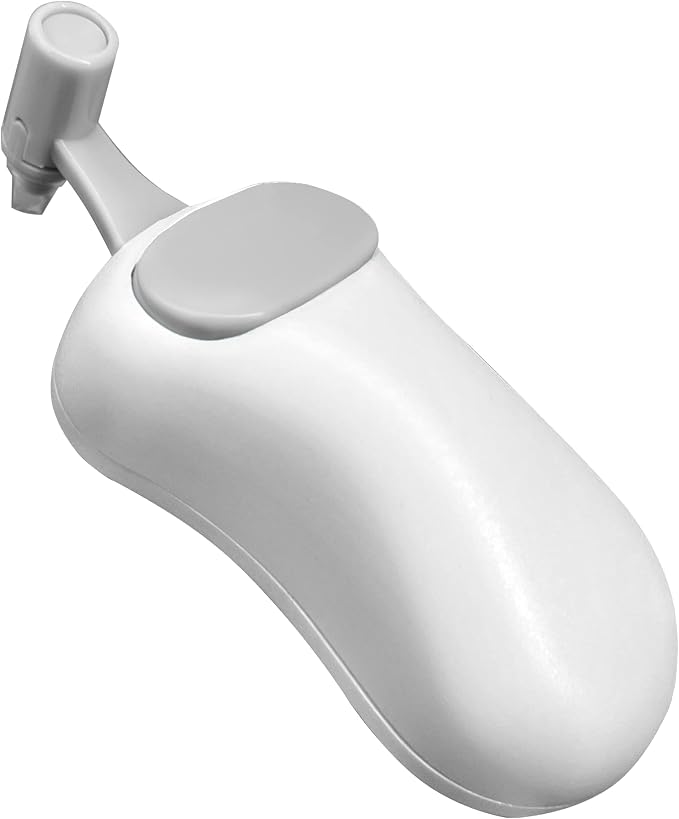 HARAC Handheld Paper Cutter, Japanese Kids Safe Hand Paper Trimmer Tool for Craft, Scrapbook, Office, Classroom, Made in JAPAN, White