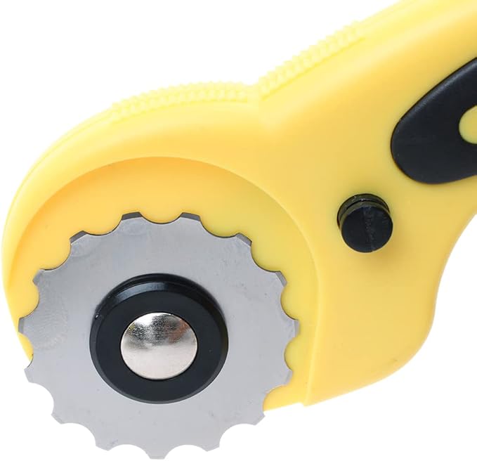 AUTOTOOLHOME 45mm Rotary Cutter Set with 9 Pack Replacement Rotary Blades Skip Rotary Blades Pinking Rotary Blades for Sewing Fabric Leather Quilting Cutter Paper Perforating Tool