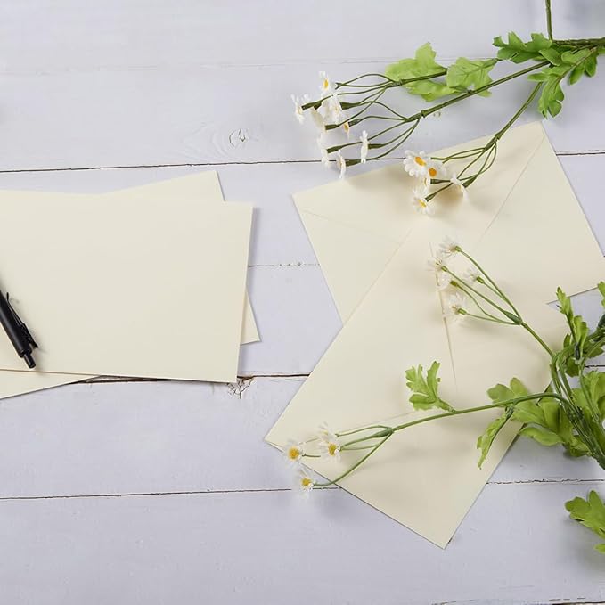 100 Pieces A7 Envelopes Colorful 5x7 Envelopes for Greeting Cards, Birthday, Weddings, Baby Shower Invitation Cards (Cream Color, 5.24 x 7.24 Inches)