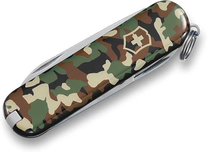 Victorinox Classic SD Swiss Army Knife, Compact, 7 Functions, Swiss Made Pocket Knife with Small Blade, Screwdriver and Key Ring - Camouflage
