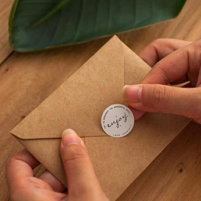 100 Pack Envelopes for Invitation- Brown Kraft Invitation Envelopes Used for Cards Used for Weddings,Invitations, Baby shower, Office (5.25 * 7.25-V flap)