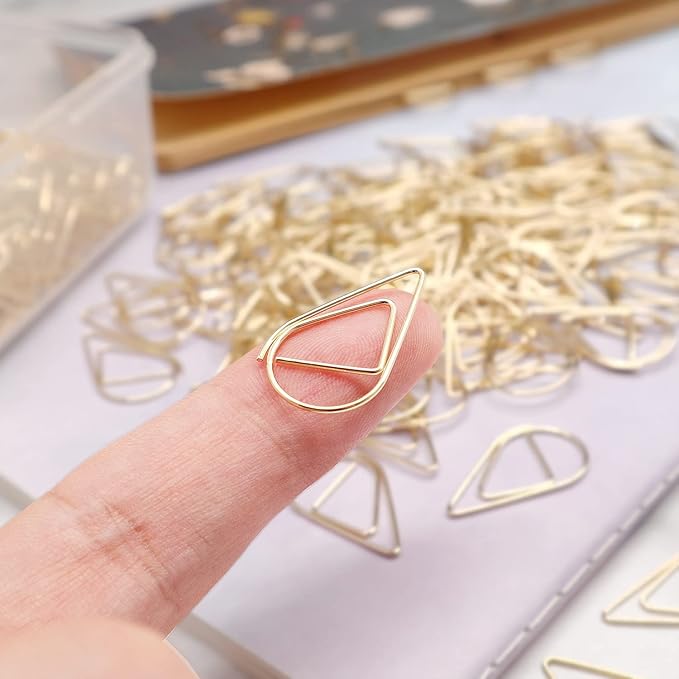 DEEDYGO 250 Pieces Gold Cute Paper Clips Teardrop Stainless Steel Drop-Shaped Paper Clips for Office School Supplies Wedding Invitations Crafts Scrapbooking Bookmarks Women Planners (1 inch)