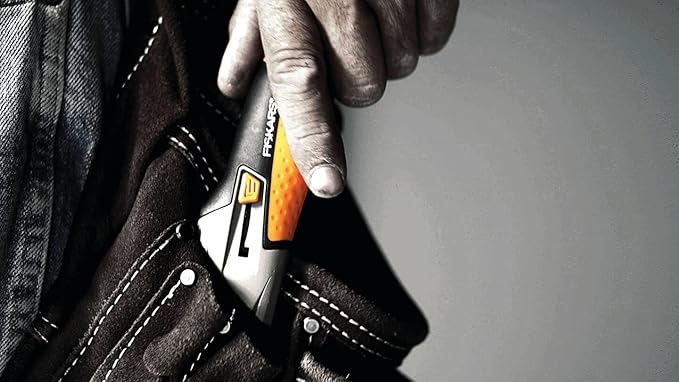 Fiskars Universal paring Knife, Length 18.5 cm, Stainless Steel/Plastic, Black/Orange, CarbonMax, 1027226