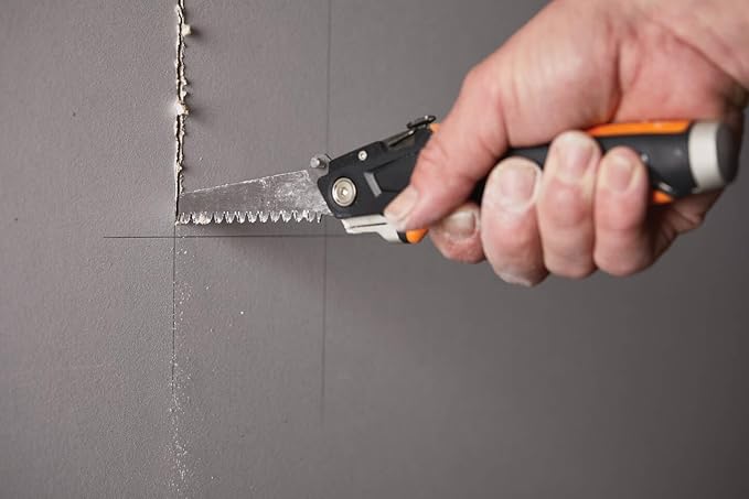 Fiskars Universal paring Knife, Length 18.5 cm, Stainless Steel/Plastic, Black/Orange, CarbonMax, 1027226