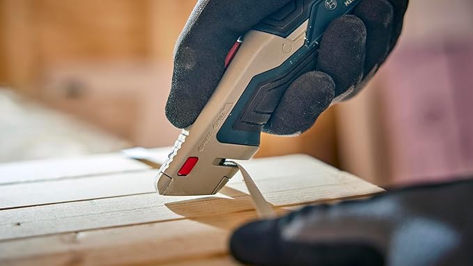 BOSCH H11-13000-1 Retractable Utility Knife | Optimal Cutting Performance, Cushioned Slide Button, Integrated Blade Storage - Includes 3 Blades