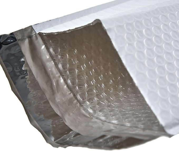 #4 White Padded Bubble Lined Poly Mailer Bag for Shipping and Packing, Tear-proof, Water-resistant and Lightweight Envelopes, 9.5 x 13.5 inches, Postal Self-Seal Adhesive Opaque Bags. (10)