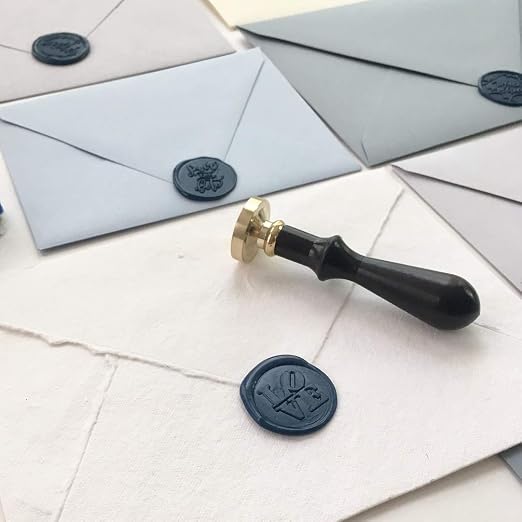 UNIQOOO Mailable Glue Gun Sealing Wax Sticks for Wax Seal Stamp - Navy Blue, Great for Wedding Invitations, Cards Envelopes, Snail Mails, Wine Packages, Gift Ideas, Pack of 8
