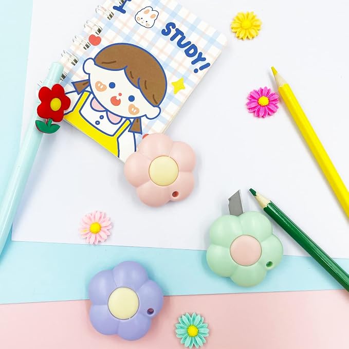 Cute Retractable Box Cutters, 3Pcs Flower Shaped Mini Art Cutter Utility Knife Sharp Cartons Cardboard Cutter Letter Opener Smooth for Office and Home Use