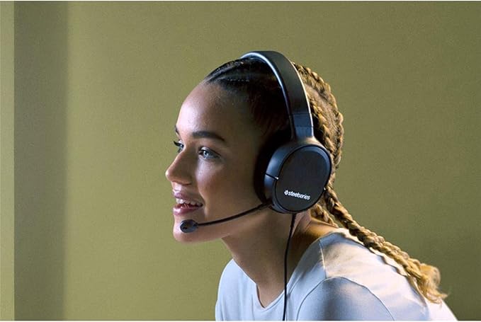SteelSeries Arctis 1 Wired Gaming Headset – Detachable ClearCast Microphone – Lightweight Steel-Reinforced Headband – For PS5, PS4, PC, Xbox, Nintendo Switch, Mobile