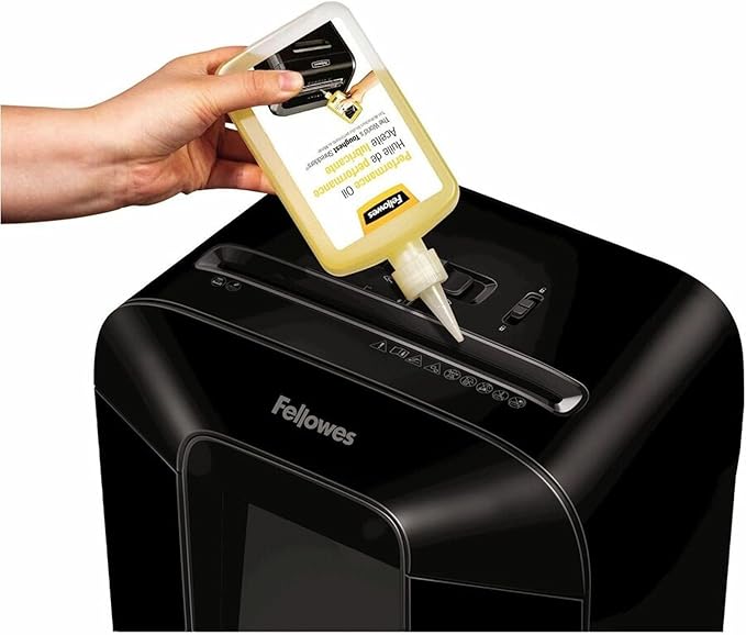 Fellowes Powershred Performance Shredder Oil, 12 Ounces Extended Nozzle Bottle (35250) (Pack of 1)