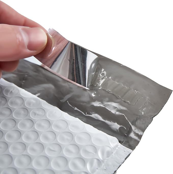 #4 White Padded Bubble Lined Poly Mailer Bag for Shipping and Packing, Tear-proof, Water-resistant and Lightweight Envelopes, 9.5 x 13.5 inches, Postal Self-Seal Adhesive Opaque Bags. (10)