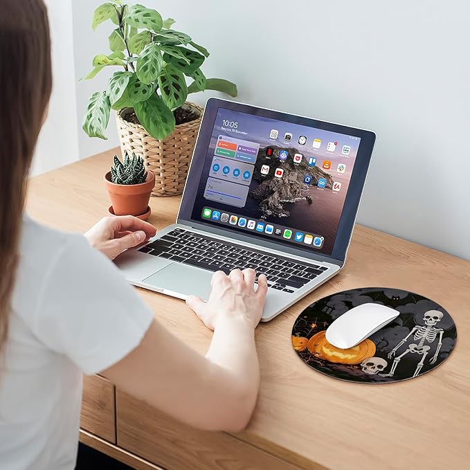 Round Mouse pad, high-end Texture, Sewn Edge Design, Anti-Slip Rubber Base. 8.6 x 8.6 inches (Skull)