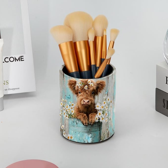 Leather Pen Holder for Desk, Highland Cow Flower Pencil Cup Pen Organizer Makeup Brush Holder for Office Home Kids Countertop Desk Accessory Storage