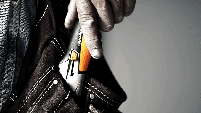 Fiskars Universal paring Knife, Length 18.5 cm, Stainless Steel/Plastic, Black/Orange, CarbonMax, 1027226