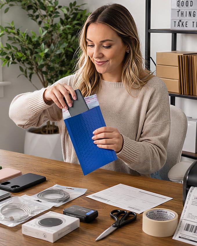 GSSUSA Blue Bubble Mailers 4x8 100 Pack, Self Seal Padded Envelopes | Usable Size 4x7, Waterproof, Opaque, #000, Mailing Bags For Cards, Jewelry, Gifts, Trading Cards, Small Business Packaging