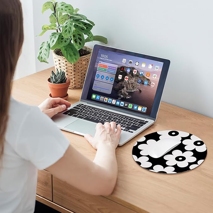 Round Mouse pad, high-end Texture, Sewn Edge Design, Anti-Slip Rubber Base. 8.6 x 8.6 inches (Mono Petals)