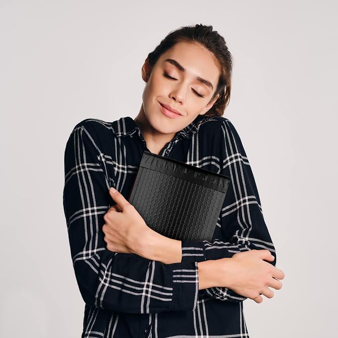 Black Poly Bubble Mailers 9.5 x 13.5 Inch. Pack of 100 Padded Envelopes Waterproof. Self Seal Padded Mailers with Durable Seams. Lightweight Padded Shipping Envelopes for Mailing Fragile Things