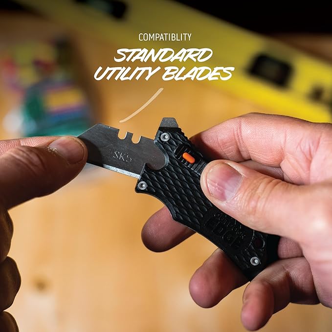 Outdoor Edge SlideWinder - Utility Knife Multitool with Standard Replaceable Razor Blade, Screwdrivers, Prybar, Bottle Opener and Pocket Clip with Locking Auto-Retracting Blade