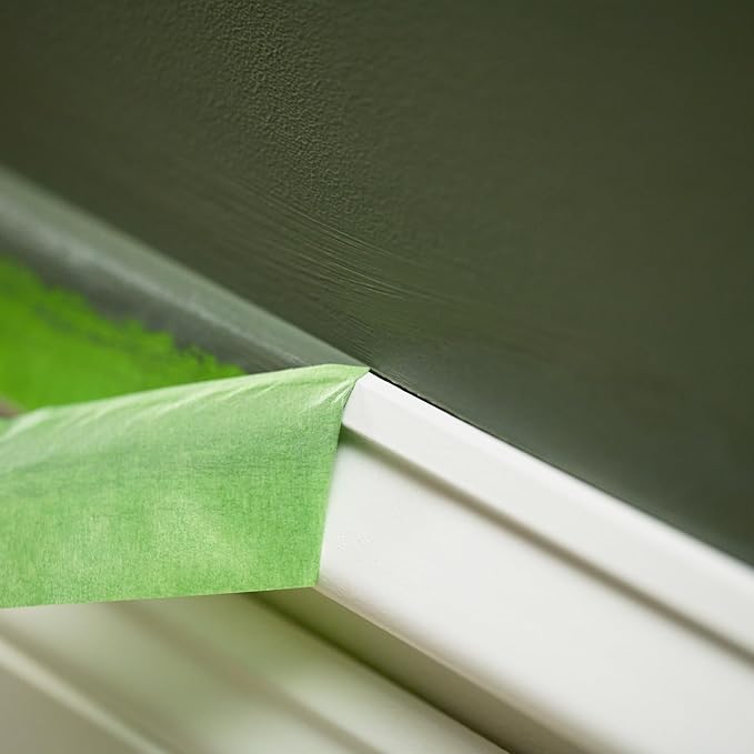 FrogTape Multi-Surface Painters Tape with PAINTBLOCK, 1.5 Inch Wide (1.41 In. x 60 Yds), Medium Adhesion, Green, 1 Roll (1358465)