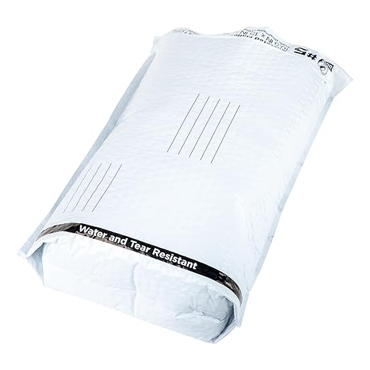 Duck Brand #2 Gusseted Self Seal Poly Bubble Mailer Lined with Bubble Cushioning for Shipping and Mailing, White, 8.5 In x 11 In, 25 Pack (287991)