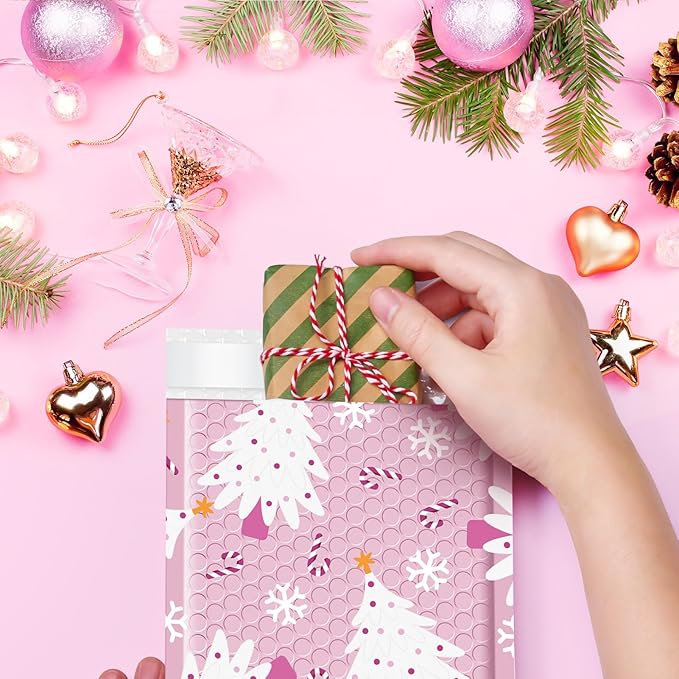Metronic Christmas Bubble Mailers 6x10 Inch 50 Pack Cute Bubble Mailers Usable Size 6x9" Waterproof Padded Envelopes Mailing Envelopes for Shipping Gift, Jewelry, Makeup, Small Items