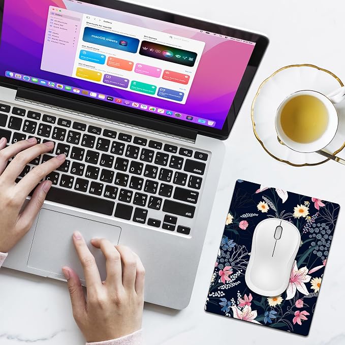 Small Mouse Pad Cute, Mini Mouse Pads for Wireless Mouse and Laptop, Travel Mousepad with Designs - Aesthetic Floral, Portable Mousepads with Non-Slip Rubber Base for Women - 5.5 x 7 in