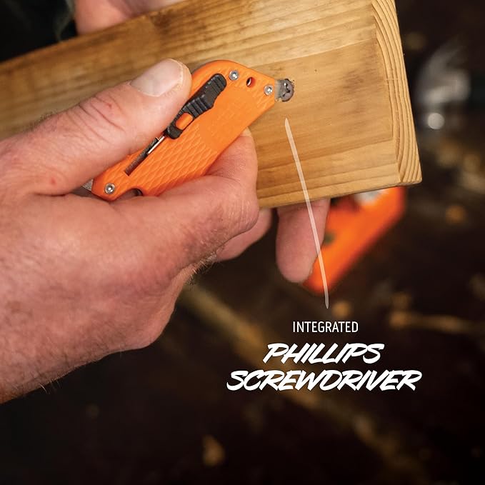 Outdoor Edge SlideWinder - Utility Knife Multitool with Standard Replaceable Razor Blade, Screwdrivers, Prybar, Bottle Opener and Pocket Clip with Locking Auto-Retracting Blade