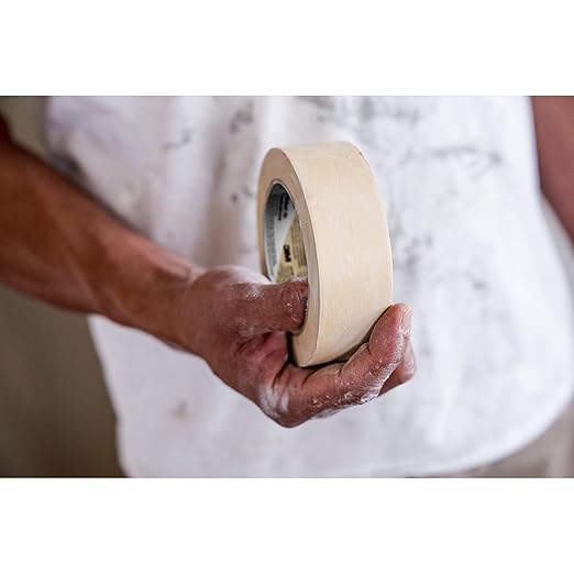 Scotch Contractor Grade Masking Tape, 0.7 in. x 60.1 Yds, 1 Roll, 3-Day Interior Clean Removal, Removes Easily Without Leaving Sticky Residue, Interior & Exterior Use (2020-18AP)