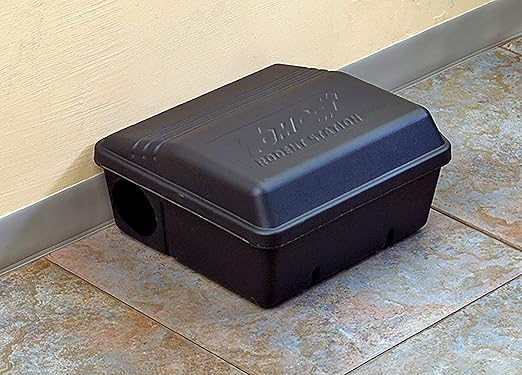 Tomcat Rodent Station, Includes 1 Rodent Station with 4 Bait Securing Rods and 1 Security Key - Fits Rat or Mouse Sized Traps (Baits & Traps Sold Separately) - Use Indoors or Outdoors (Pack of 4)