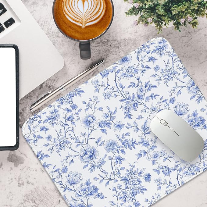 UTELKA Light Blue Floral Mouse Pad, Blue White Mousepad 10.2x8.2 | Blue And White Traval Mouse Pad, Flroal Desk Accessories, Aesthetic Mouse Pad, Chinoiserie Office Decor, Light Blue Desk Mat