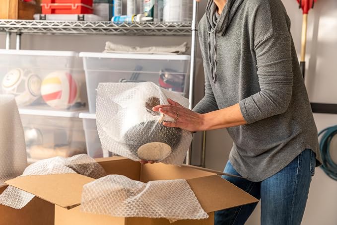 Duck Brand Small Bubble Cushioning Wrap for Moving & Shipping 600 FT Total - Bubble Packing Wrap for Extra Protection Packaging Boxes & Mailers - Clear Bubble Roll Moving Supplies 150 FT Each 4 Rolls