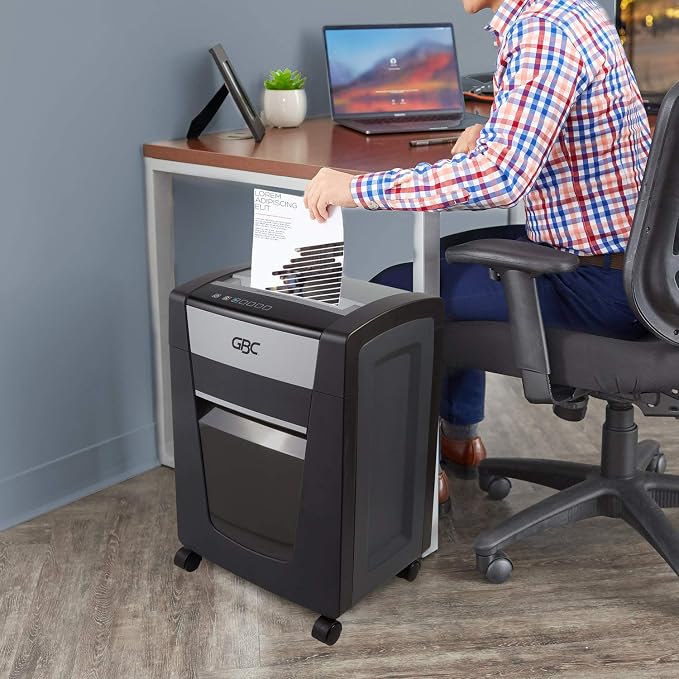 GBC Paper Shredder, ShredMaster, 20 Sheet Capacity, Cross-Cut, SX20-08 (1758502)