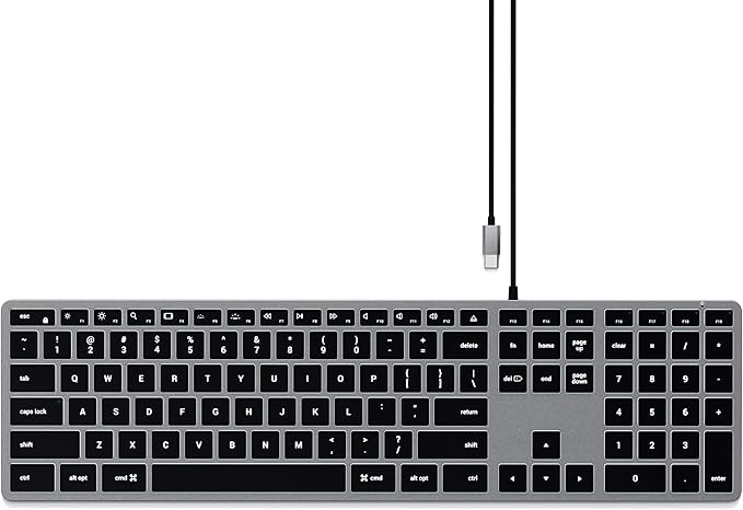 Satechi Slim W3 Wired Backlit Keyboard with Numeric Keypad, Illuminated Keys & USB C Connection, for MacBook Air/Pro M5/M4, iPad Air/Pro M5/M4/M3, iPad mini, Mac mini, iMac and More
